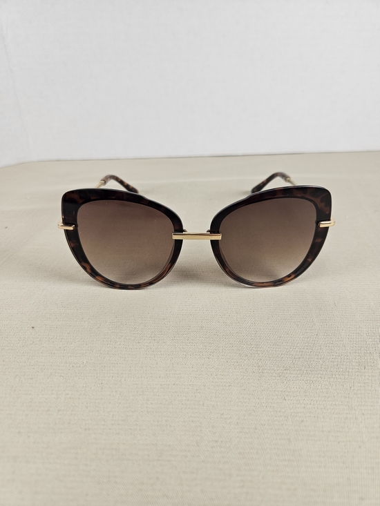 Juicy Couture Accessories - Y2K Juicy Couture Tortoiseshell Cat-Eye Sunglasses with Gold Accents